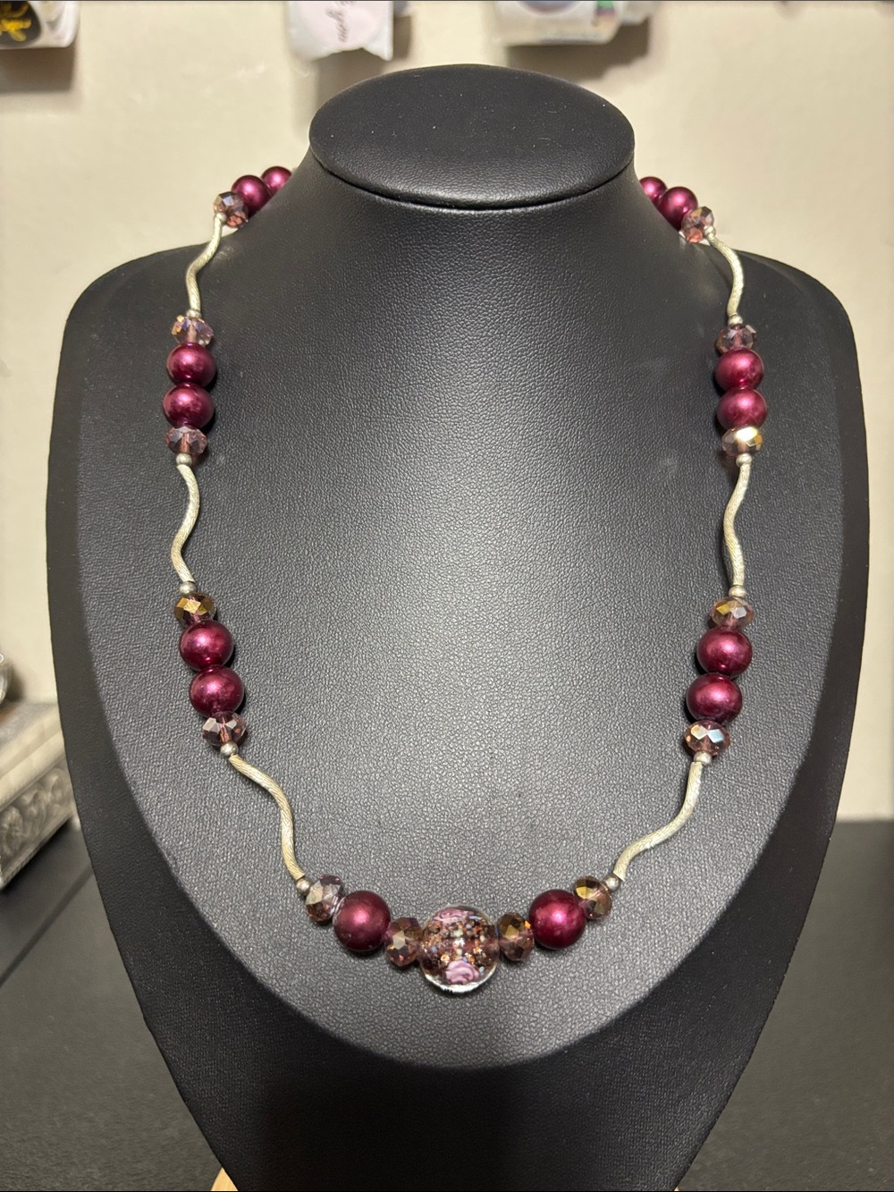 Elegant Rose Glass Burgundy Faux Pearl Bead Necklace Accent Crystal Beads